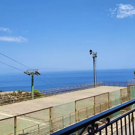 I Due Grifoni Luxury Apartment & Spa Taormina Exterior photo